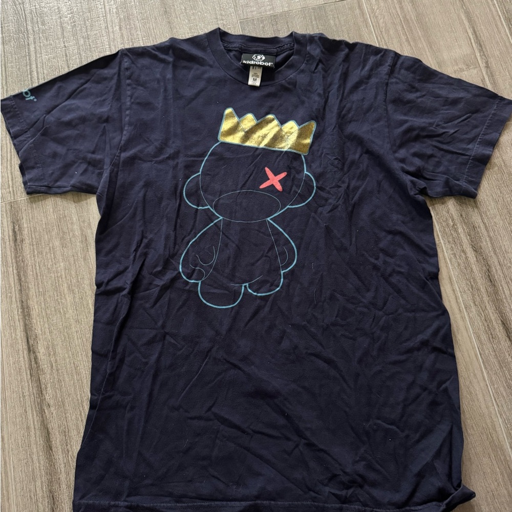 Y2K Retro Men's Navy Graphic Tee with Gold Crown